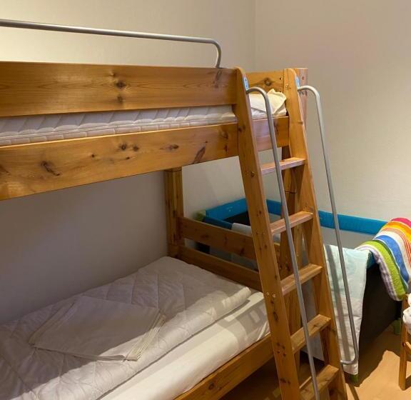 Семейный Номер, Schlossschänke Friedenfels