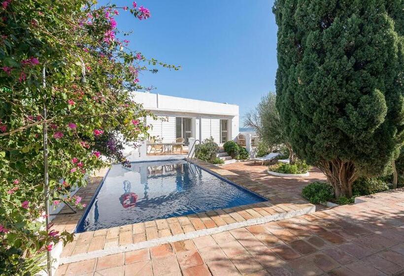 إستوديو قياسى مطل على البحر, La Galbana Vejer