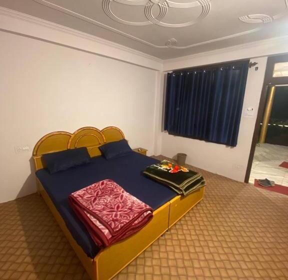 Номер Стандарт, Freedom Cafe