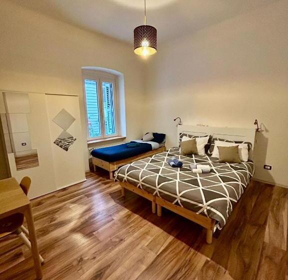 اتاق استاندارد سه نفره, Residence Zar 4