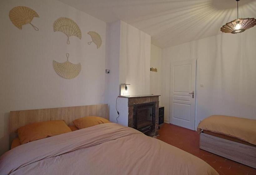 4인용 스탠다드 룸, La Petite Folie