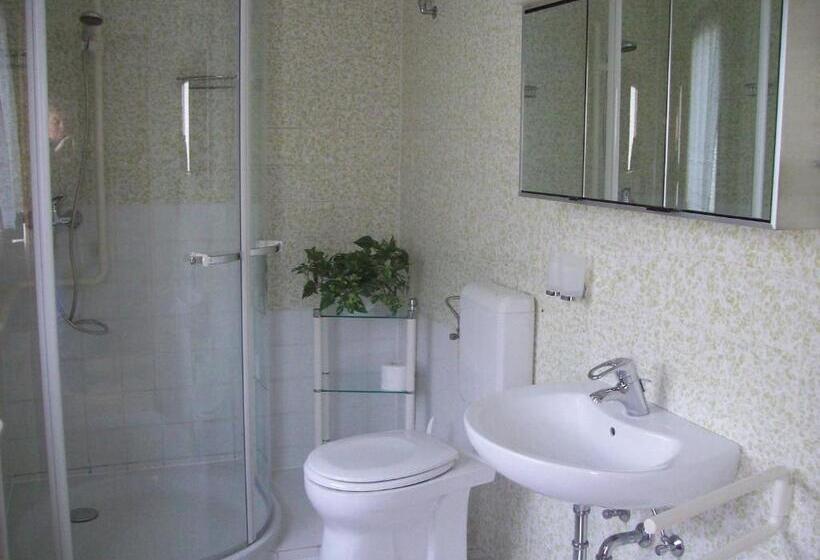 Дом 4 Спальни, Bauernhofpension Büchsenschütz