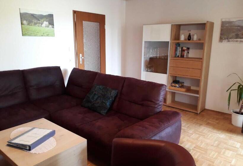 Дом 4 Спальни, Bauernhofpension Büchsenschütz