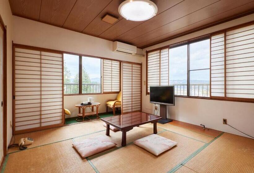 غرفة قياسية رباعية حمام مشترك, Hayamasou