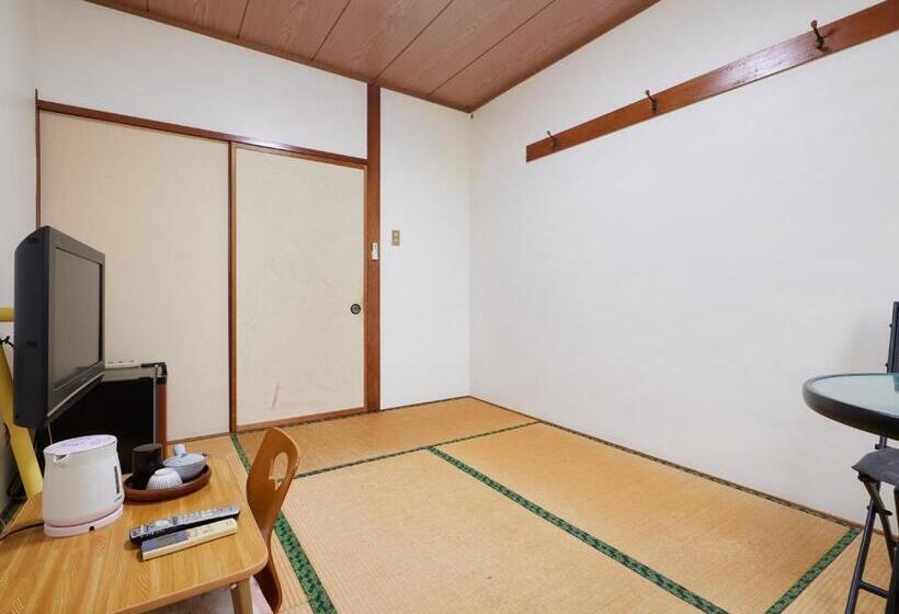 غرفة قياسية حمام مشترك, Hayamasou