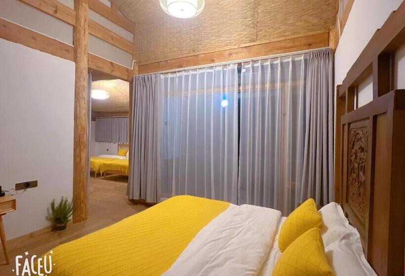 침실 2개 스위트, Lijiang Shitian B&b