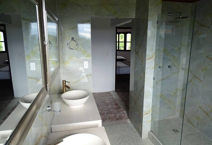 4인용 수피리어 룸, Palmas De Alcalá