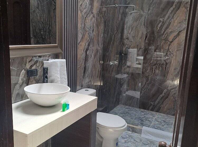 패밀리 룸, Palmas De Alcalá