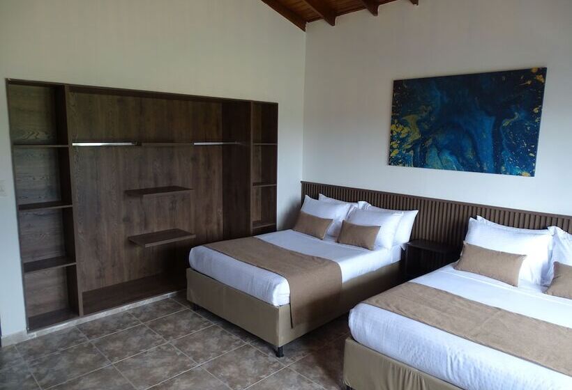 패밀리 룸, Palmas De Alcalá