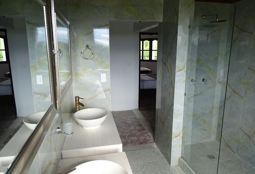 4인용 수피리어 룸, Palmas De Alcalá