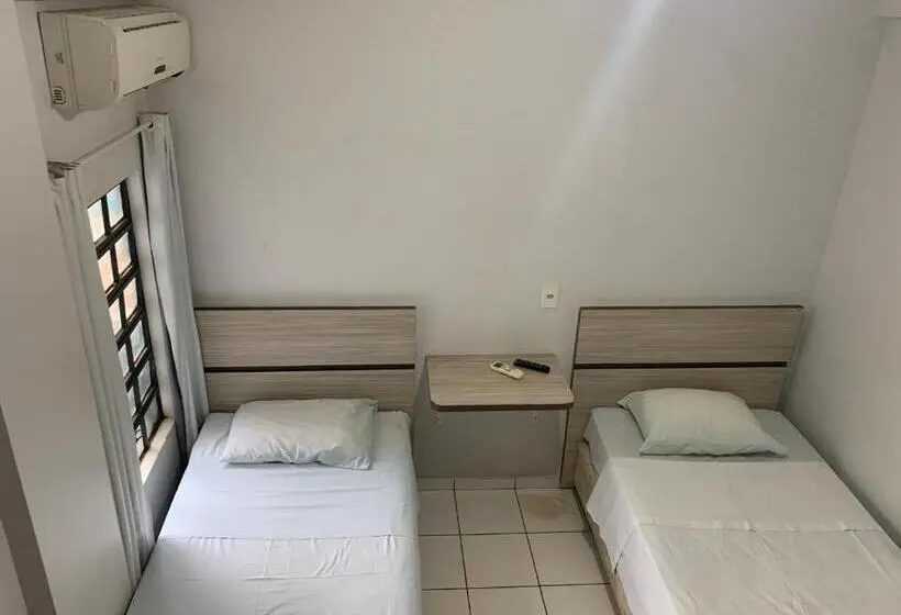 Chambre Standard, Premier
