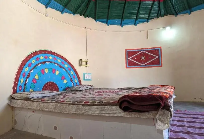 デラックスルーム, Salt Desert Homestay
