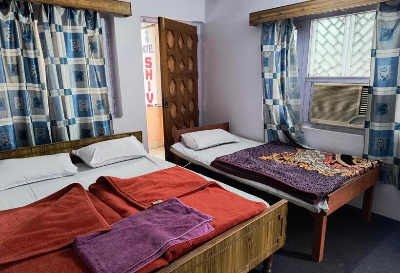 标准单人间, Shivom