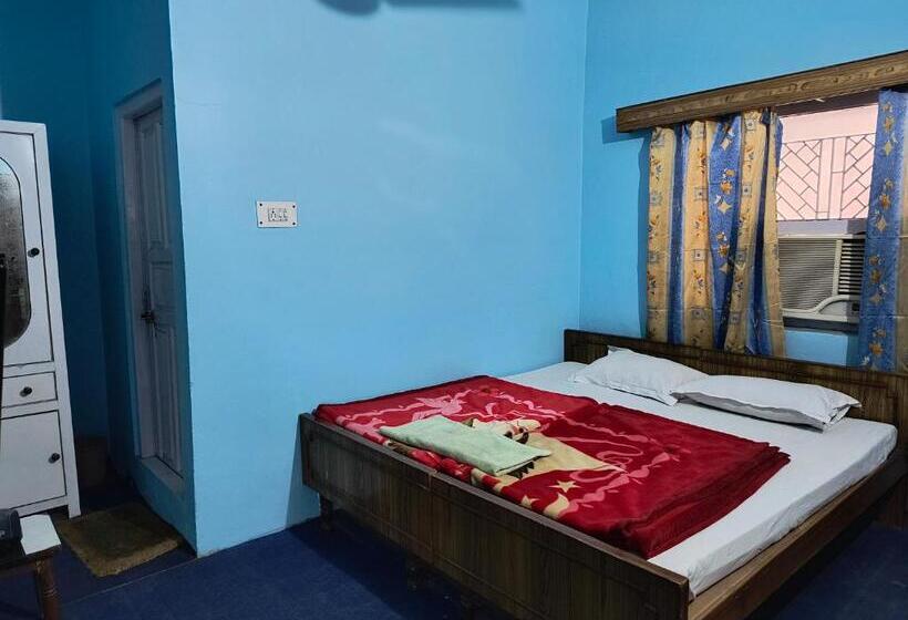 豪华房间, Shivom