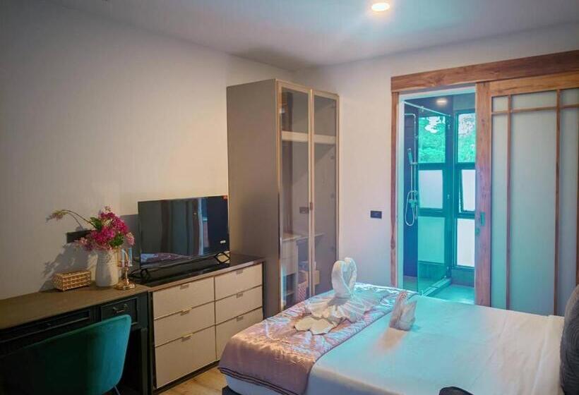 غرفة قياسية, The Willow Phangan