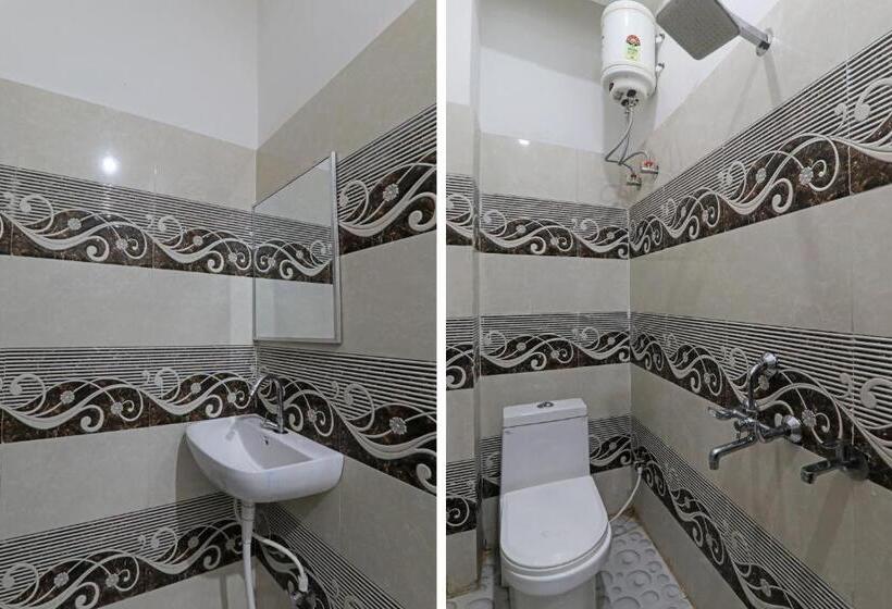 트리플 클래식 룸, Golden Inn