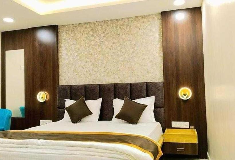 Трехместный Номер Классика, Oyo Hotel Imperial Inn