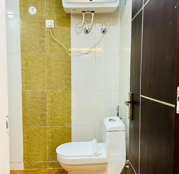 Quarto Deluxe, Bob Adventures