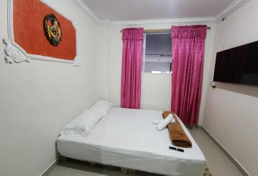 バス共有のスタンダードルーム, Hostal Shelter La Perla   San Luis, Antioquia, Colombia