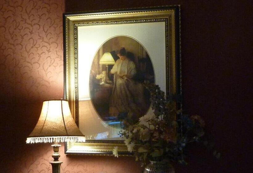 غرفة قياسية مزوَّدة بشُرفة, Auberge King Edward Bed And Breakfast