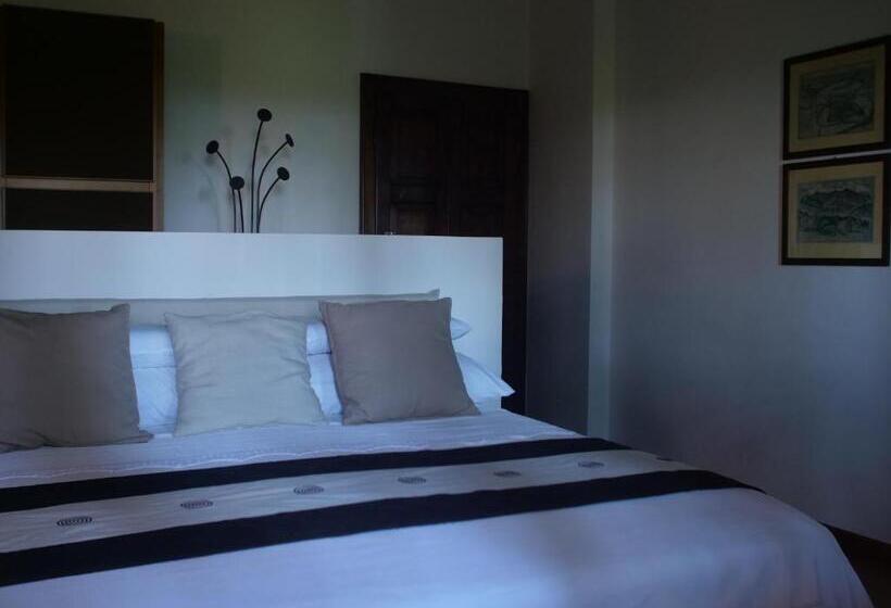 اتاق کلاسیک سه تخته, Giardino Di Rebecca