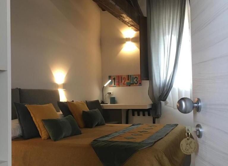 اتاق لوکس, Giardino Di Rebecca