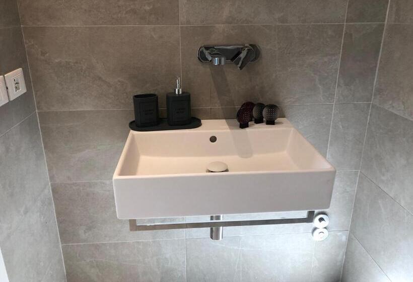 اتاق استاندارد با چشمانداز استخر, Giardino Di Rebecca