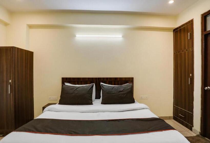 Quarto Triplo Clássico, Collection O Mid Town