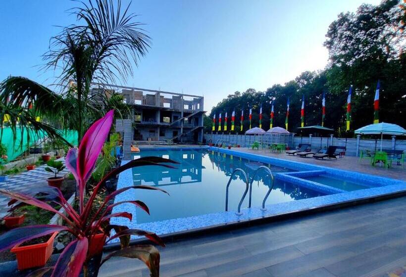 חדר דלוקס לשלושה, Green Vista Resort