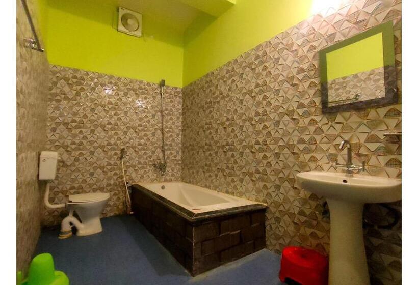 חדר דלוקס לשלושה, Green Vista Resort