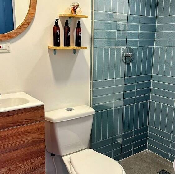 جناح, Luum Boutique