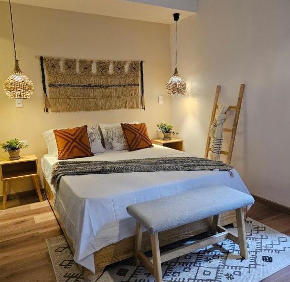 جناح, Luum Boutique