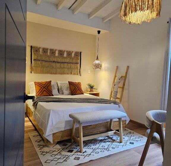 جناح, Luum Boutique