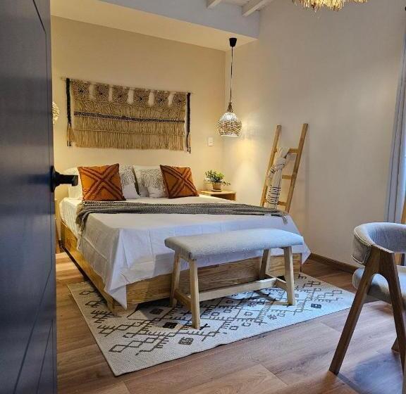 جناح, Luum Boutique