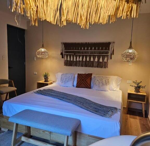 جناح سرير كينج, Luum Boutique