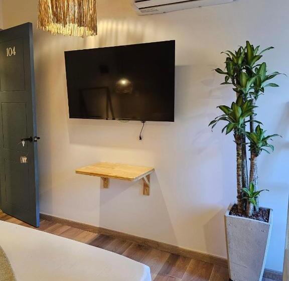 جناح مطل على المدينة, Luum Boutique