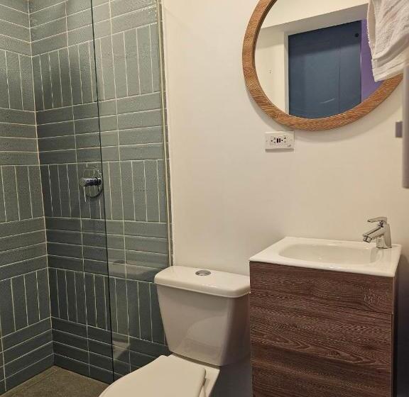 جناح مطل على المدينة, Luum Boutique