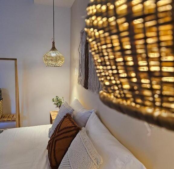 جناح مطل على المدينة, Luum Boutique