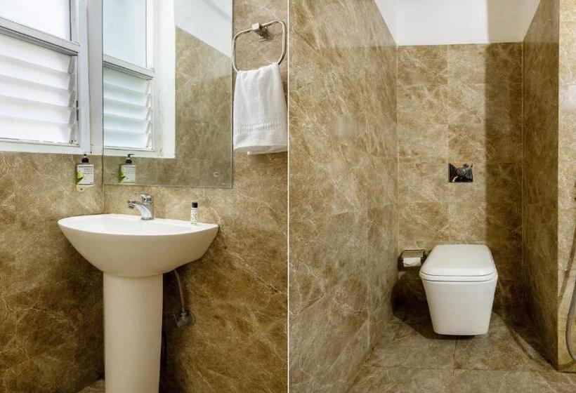 Habitació Estàndard, Treebo Swagatam Inn