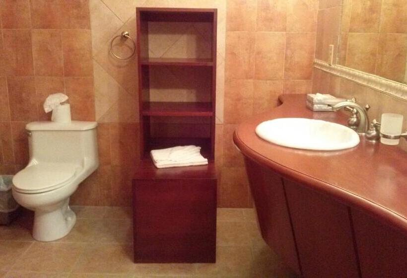 اتاق استاندارد با بالکن, West Bay Colonial