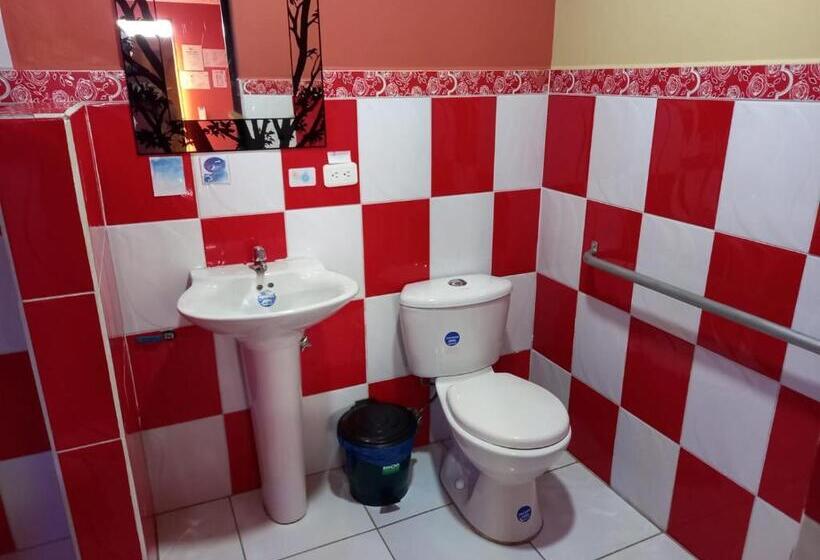 غرفة قياسية لذوى الاحتياجات الخاصة, Hostal Aventura