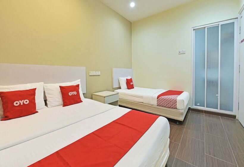 غرفة قياسية ثلاثية, V Hotel Sri Gombak