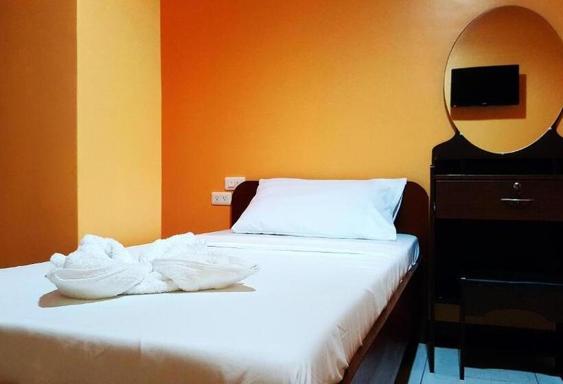 اتاق استاندارد یک نفره, Domsowir Hotel And Restaurant