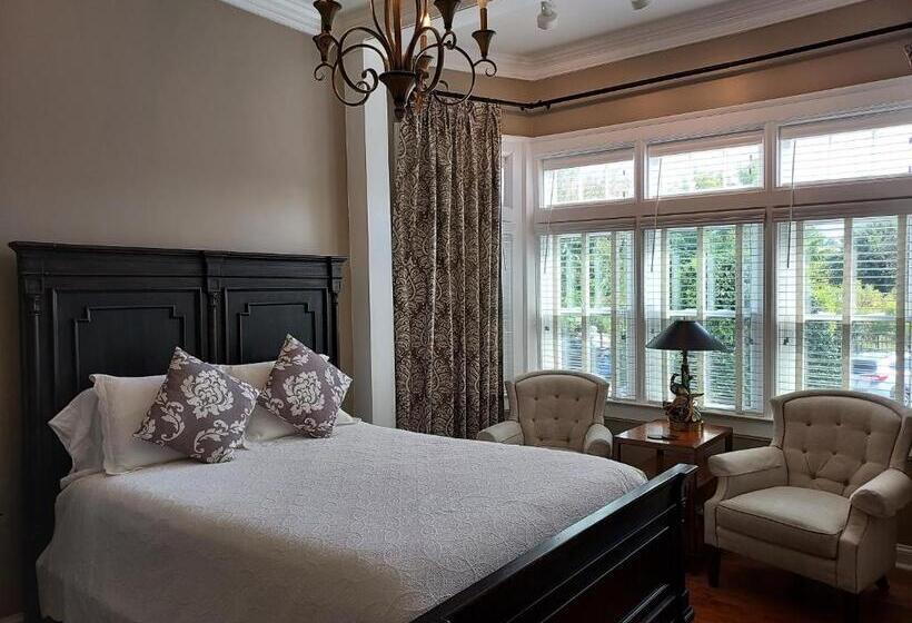 １ベッドルームハウス, Bluff View Inn