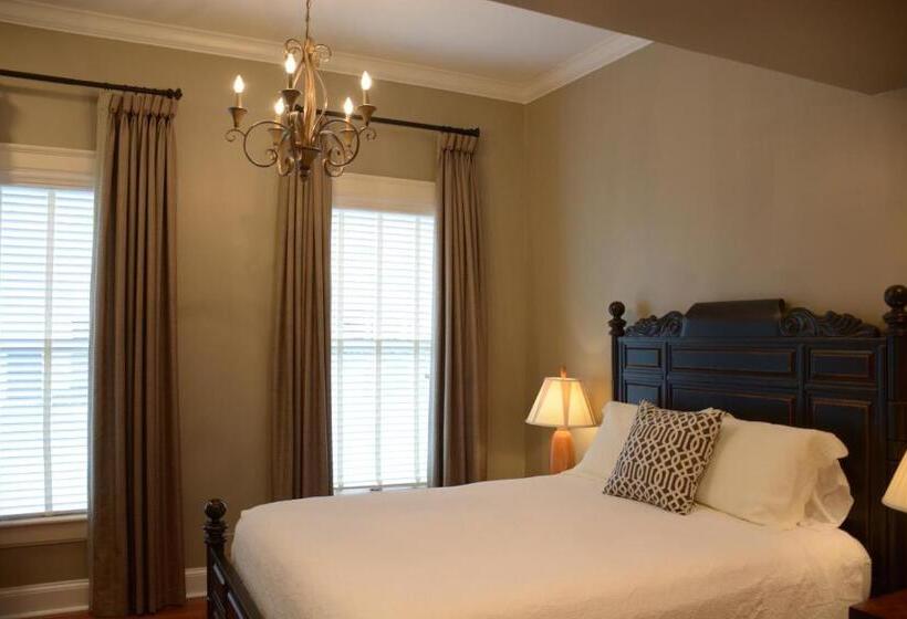 １ベッドルームハウス, Bluff View Inn