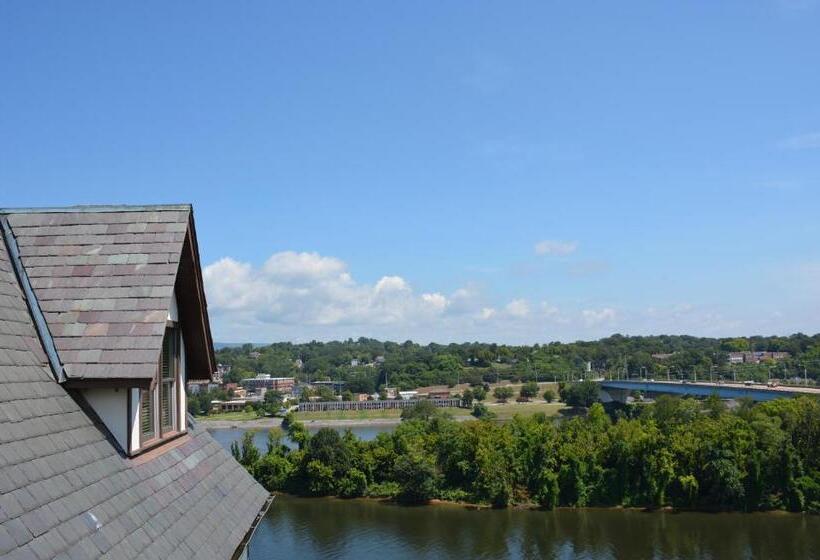 キングサイズベッドのスイートルーム, Bluff View Inn