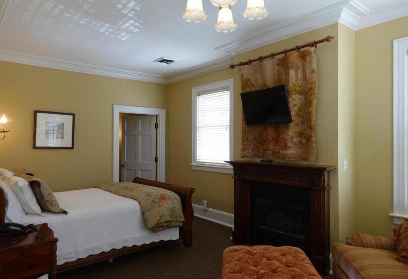 １ベッドルームハウス, Bluff View Inn