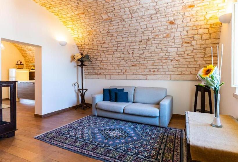 Люкс, Palazzo Scotto