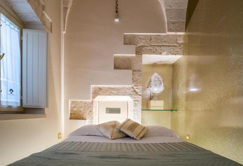 Полулюкс Повышенной Комфортности, Palazzo Scotto