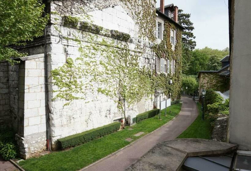 Номер Стандарт, De La Couronne